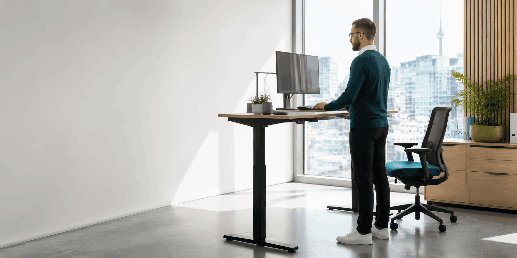 Standing Desk Benefits: Why Your Office Needs a Sit-Stand Desk